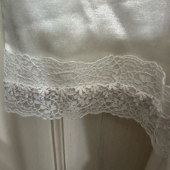 Vintage Christian Dior Nightgown Maxi Length Lace Trim Button Front Floral Cream - Picture 6 of 8